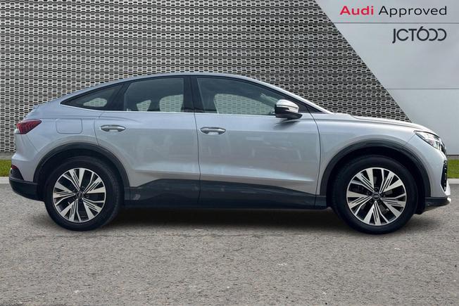 AUDI Q4 E-Tron Photo 4