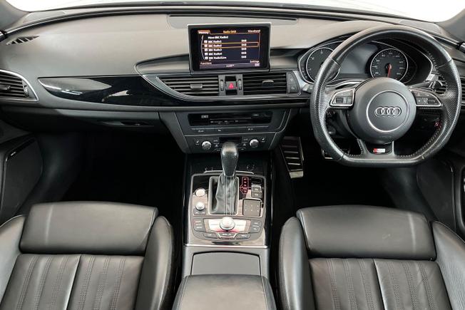 AUDI A6 Avant Photo 10