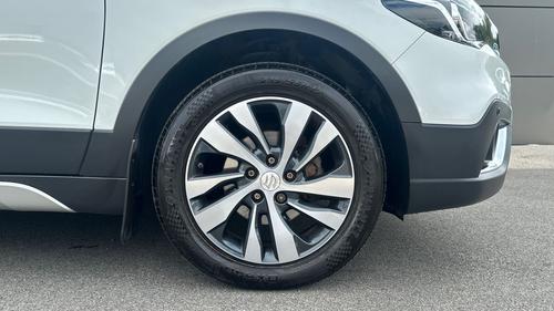 Suzuki SX4 S-Cross Photo autoimg-4568f077df7ee5af7fb242f978d544a5f5bf52a1.jpg