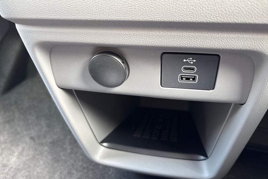 Ford TRANSIT CUSTOM Photo autoimg-456b2eebeb2ef38e747f790675f9e466a4367294.jpg