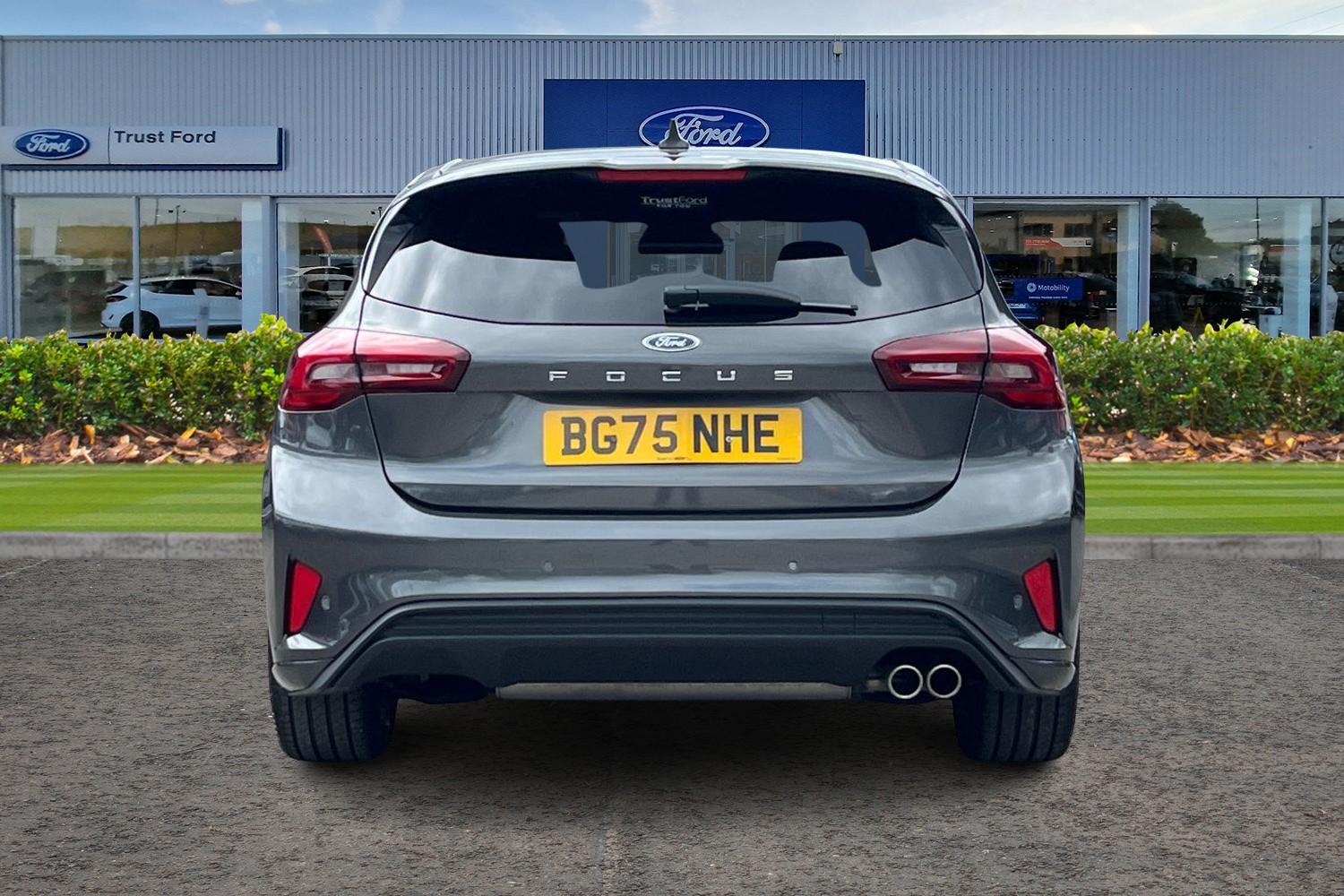 Ford Focus Photo 6