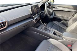 CUPRA Formentor Photo 2
