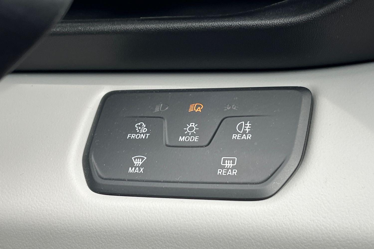 Ford Explorer Photo 32