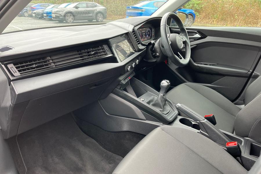 Audi A1 Photo autoimg-456fe5fbab1c5900bc99857028e458d0017f5d47.jpg