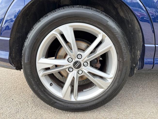AUDI Q3 Photo 5