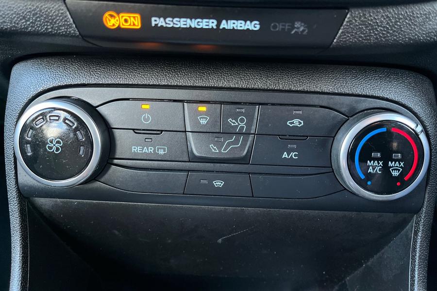 Ford FIESTA Photo autoimg-45840ad4dac0a8accbf72bbf7afc7fc84b4d34de.jpg