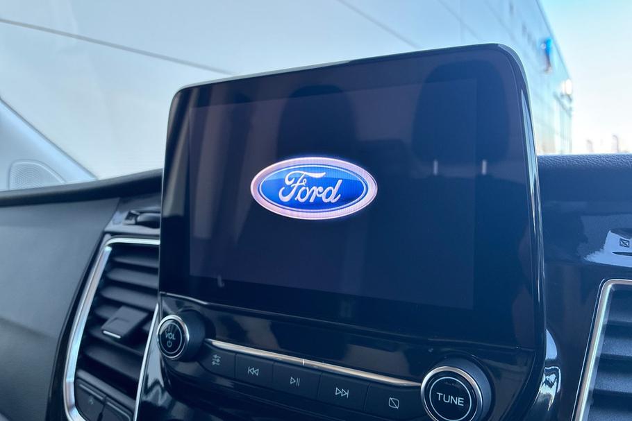 Used FORD TRANSIT CUSTOM HN23OLO 15