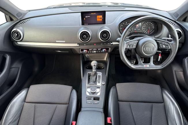 AUDI A3 Photo 10