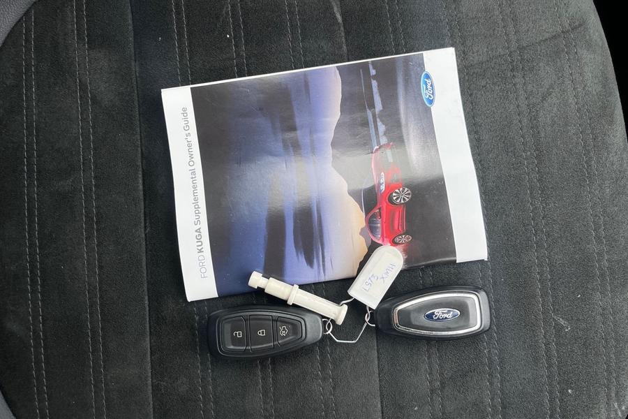 Ford Kuga Photo autoimg-4585cd321c71ef9292ea92e4a3d44515aeecd867.jpg
