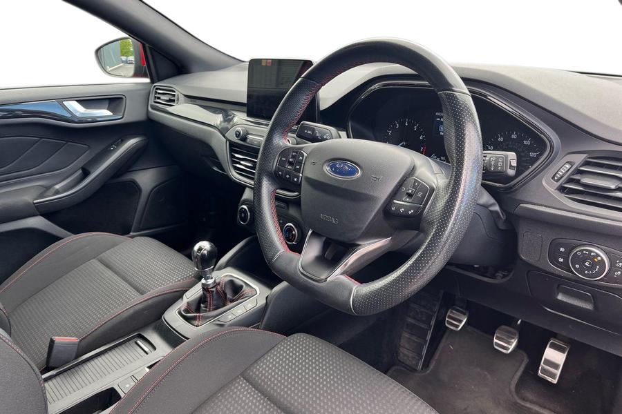 Ford FOCUS Photo autoimg-4588364b0ac1f37076057a925aca04a256e608bc.jpg