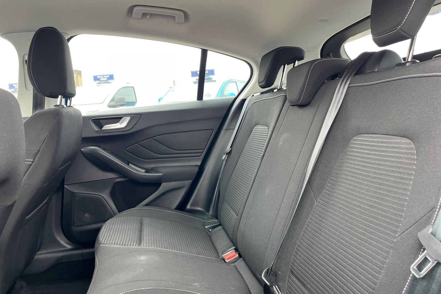 Ford Focus Photo 19