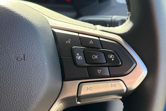 VOLKSWAGEN Transporter Photo 17