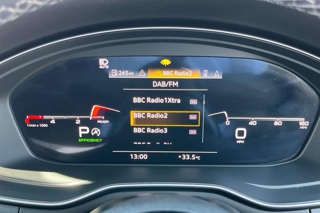Audi A4 Avant Photo 15