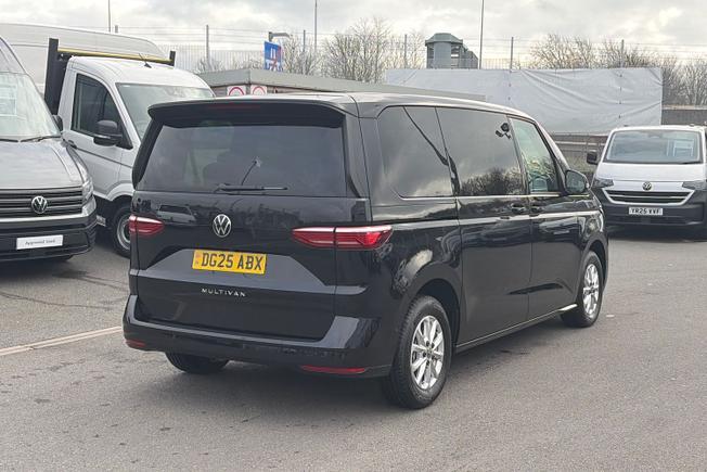 VOLKSWAGEN Multivan Photo 44