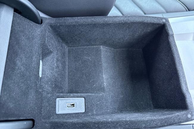 VOLKSWAGEN Touareg Photo 49