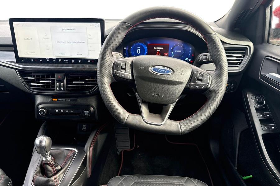 Ford FOCUS Photo autoimg-458f572e571170f7db0b864fc4cac1dd7e7bc3d9.jpg
