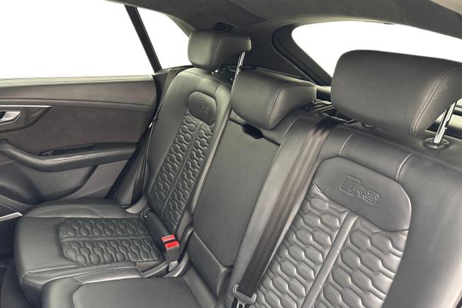 AUDI Rsq8 Photo 9