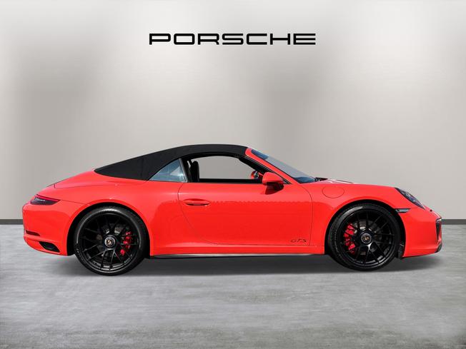 PORSCHE 911 Photo 14