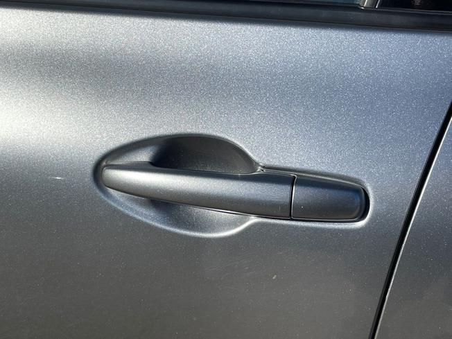 SUZUKI Swift Photo 24