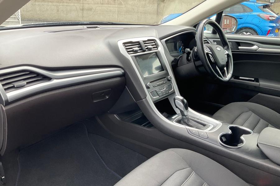 Ford MONDEO Photo autoimg-45a0787d62b7928f624f2d119eba7474c3190dcb.jpg