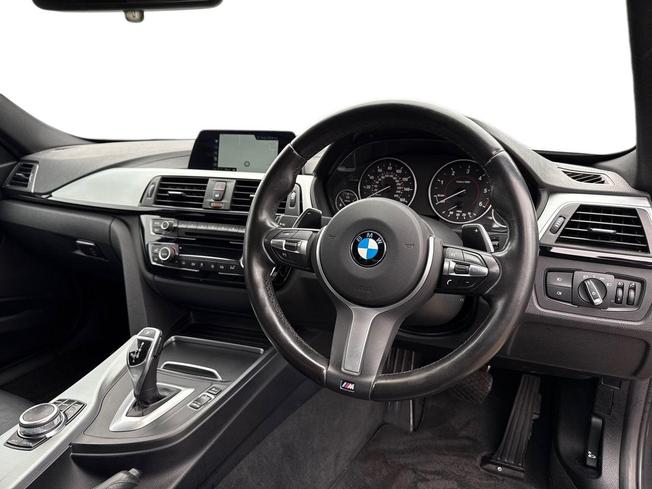 BMW 3 Series Photo 6