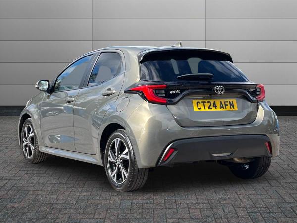 Toyota Yaris Photo autoimg-45a14cba01c96faad6e8a5de085158cd12d9de92.jpg