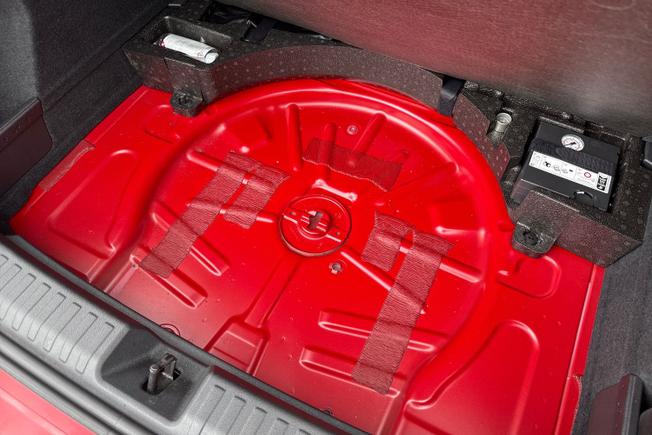 AUDI S3 Photo 35