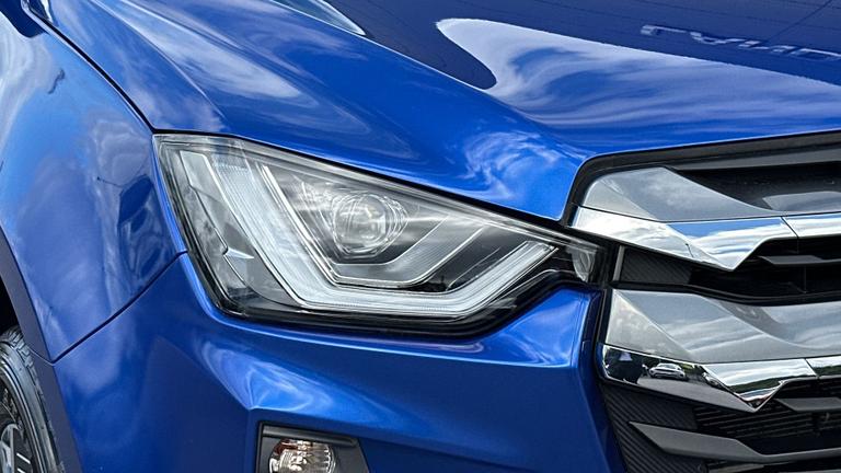 Used Isuzu D-Max WK74XBL 18