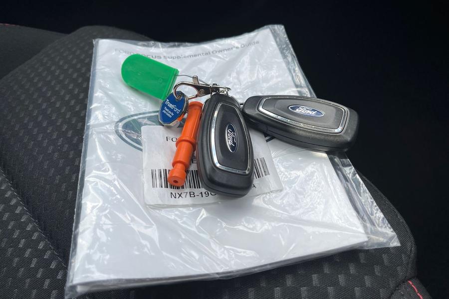 Ford FOCUS Photo autoimg-45aae1431f8c8f6a563735b2520914d9f7677bea.jpg