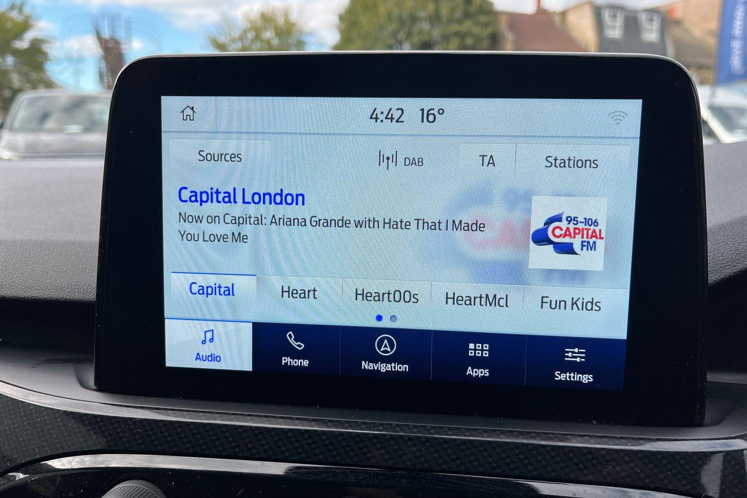 Ford KUGA Photo 27