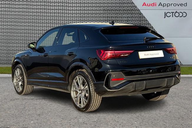 AUDI Q3 Photo 3