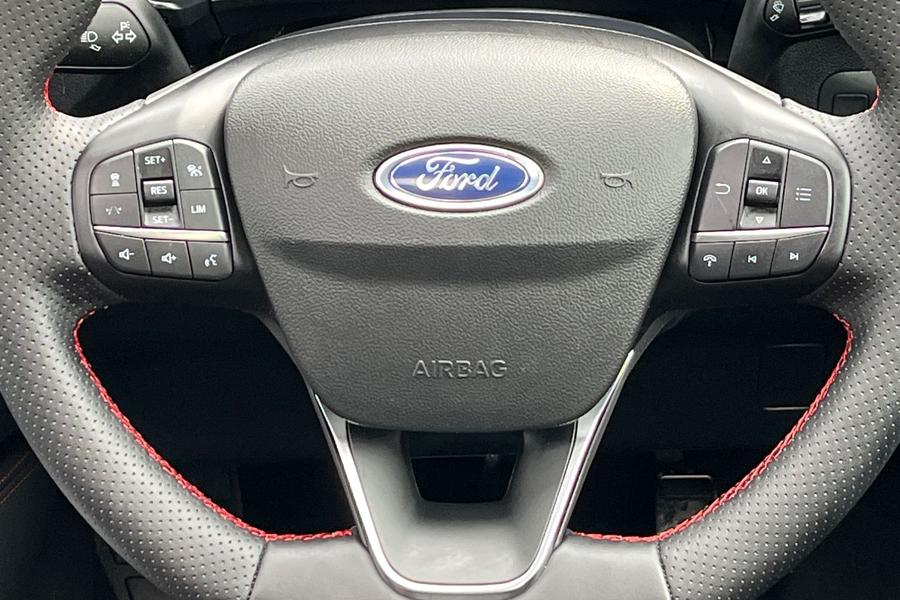 FORD KUGA Photo autoimg-45b0f1eeaaaf6673da5a04ca0b78c7dd172c8018.jpg