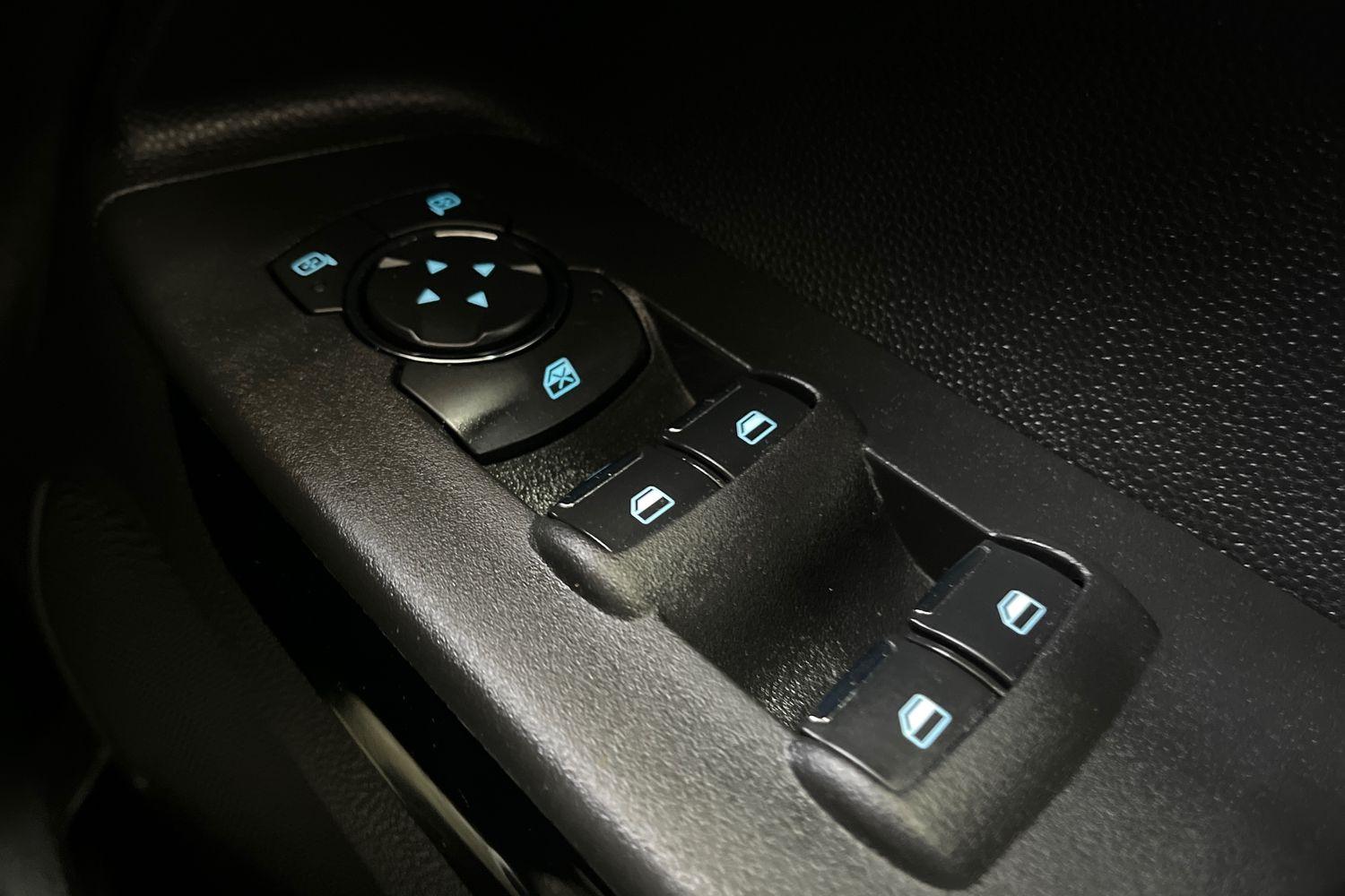 Ford ECOSPORT Photo 15
