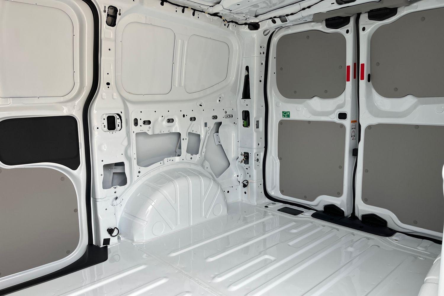 Ford E-TRANSIT CUSTOM Photo 3