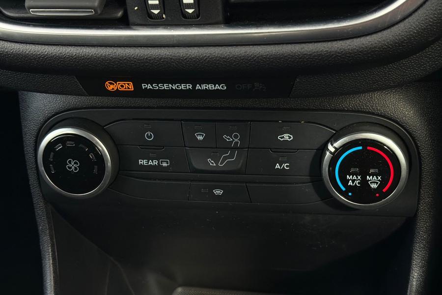 Ford FIESTA Photo autoimg-45ba98a8e67787d8394f3c807614b5e71008710b.jpg