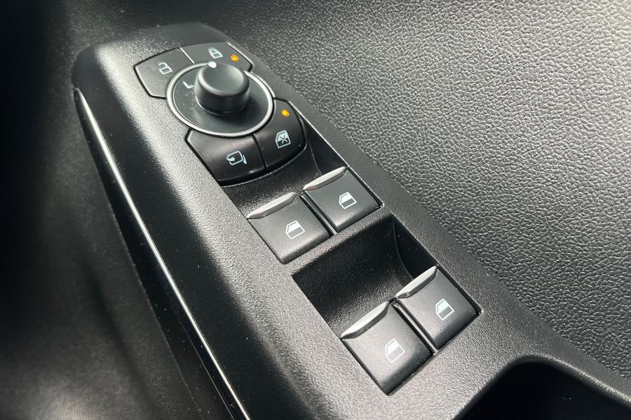 Ford PUMA Photo autoimg-45c16d4c52e9e6b40a97ad6c6e060fcc5ab7d647.jpg