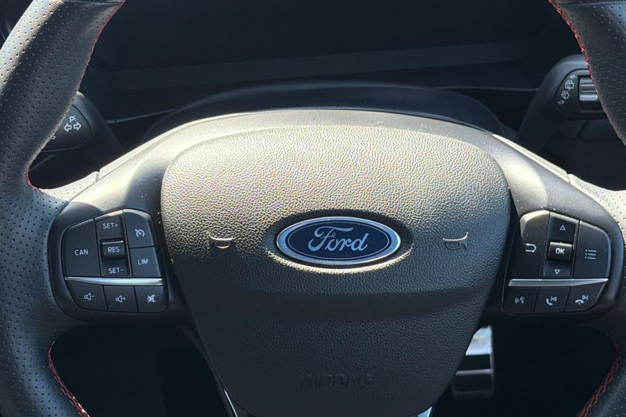 Ford FOCUS Photo autoimg-45c1e7106c78af39e6d9c6292bb430b431007f8d.jpg