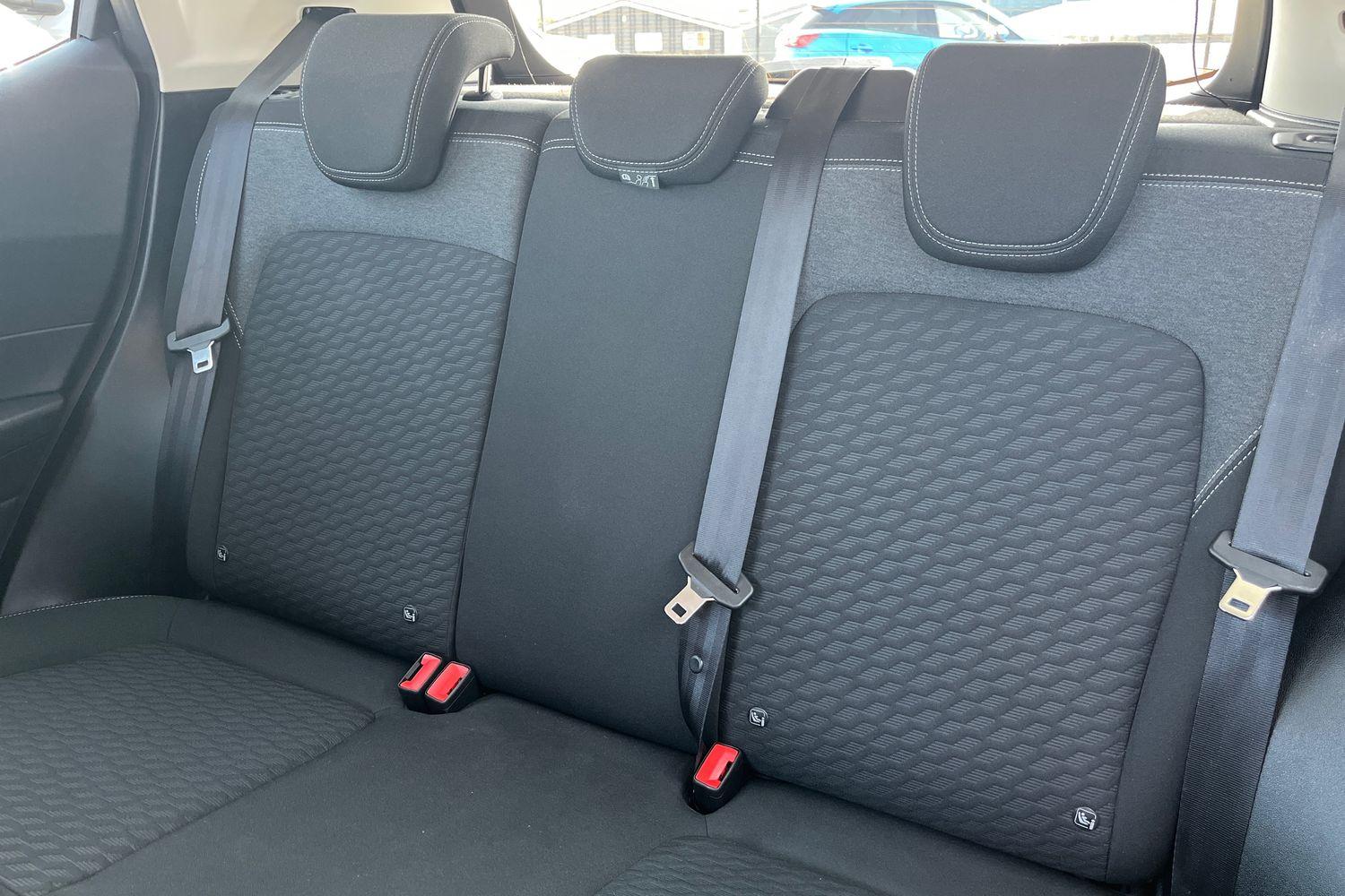 Ford FIESTA Photo 19