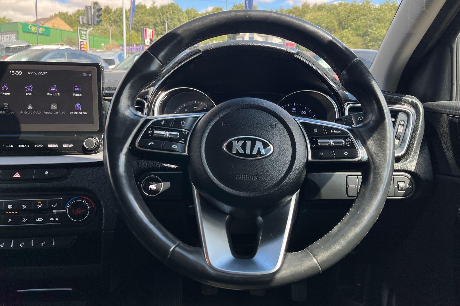 Kia XCEED Photo 11