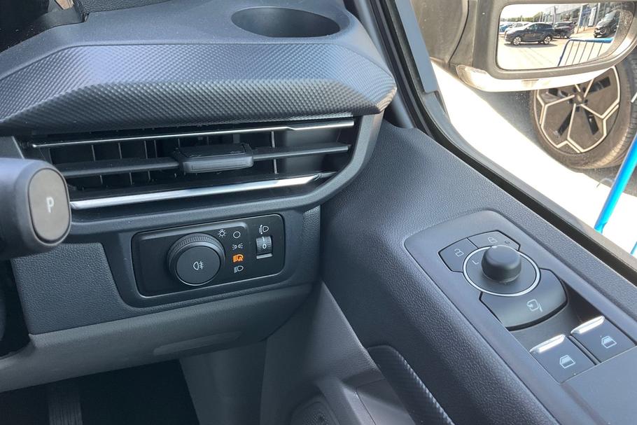 Used Ford TRANSIT CUSTOM WV75SJU 38