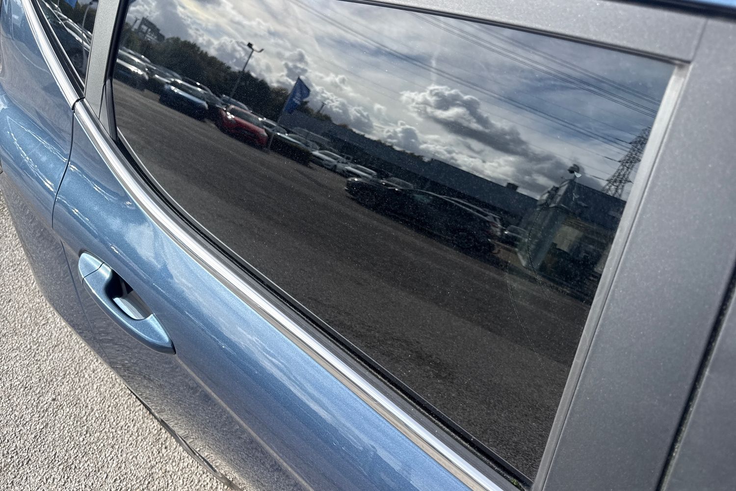 Ford FIESTA Photo 38