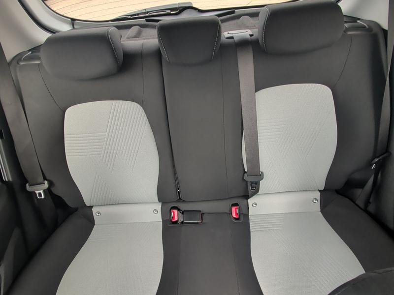 Used Hyundai i10 NX21YVP 29