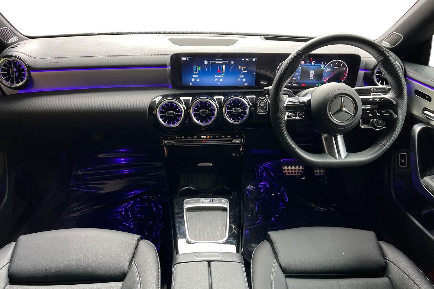 Mercedes-Benz CLA Photo 9