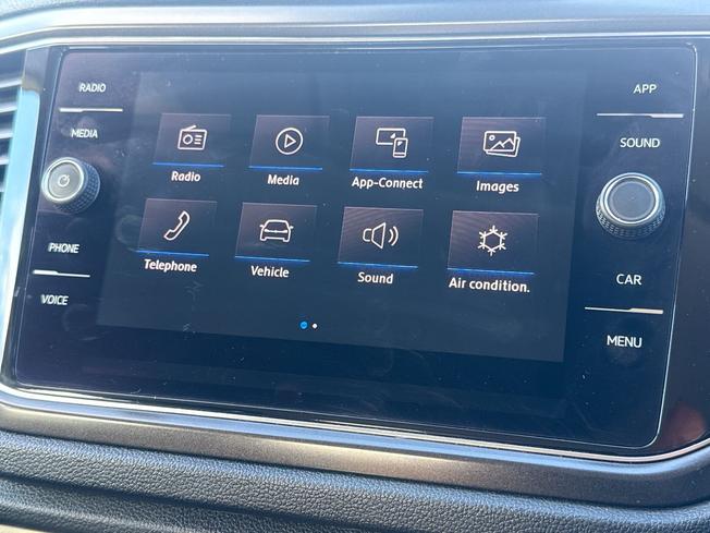 Volkswagen T-Roc Photo 14