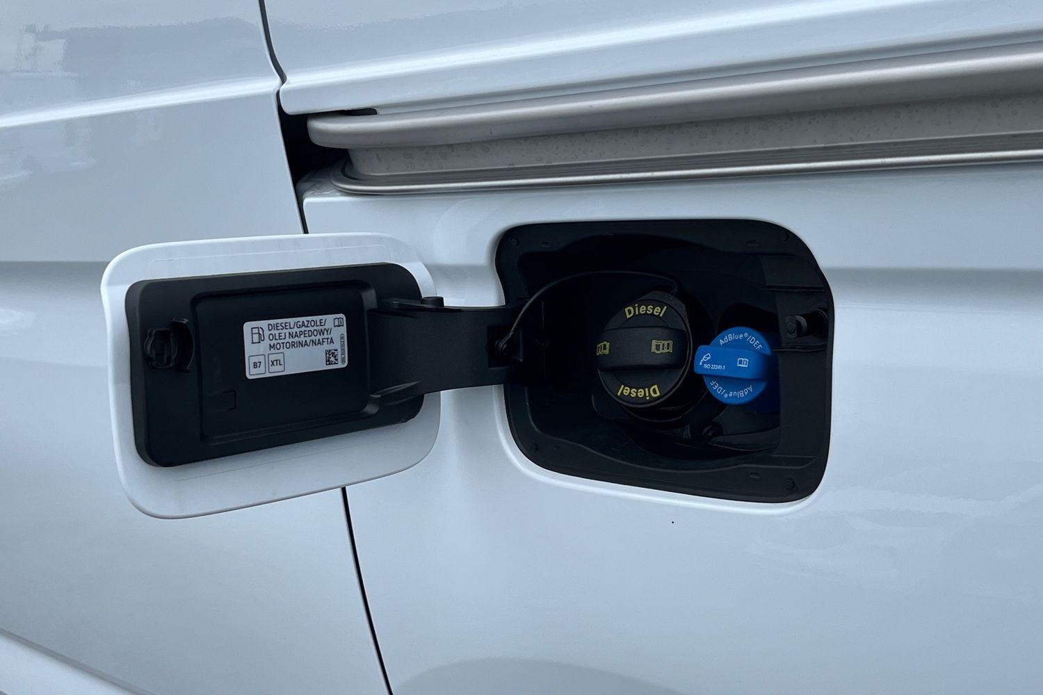 Ford TRANSIT CONNECT Photo 37