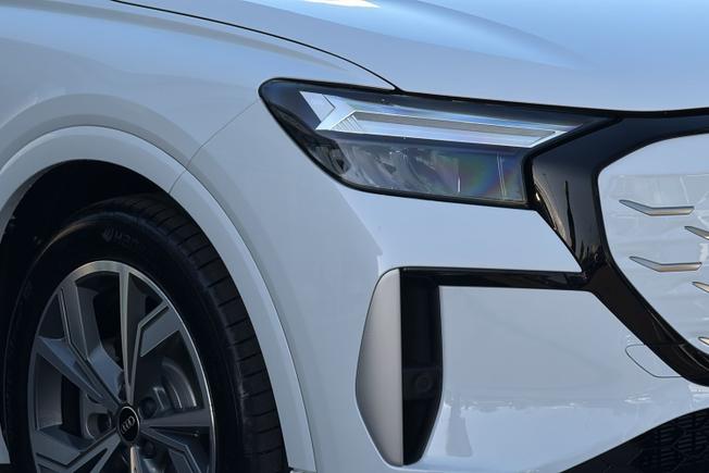 AUDI  Audi Q4 Photo 19