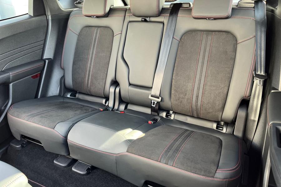 Ford KUGA Photo autoimg-45d71a5e5154f1e381f13dcd0e90056368963b45.jpg