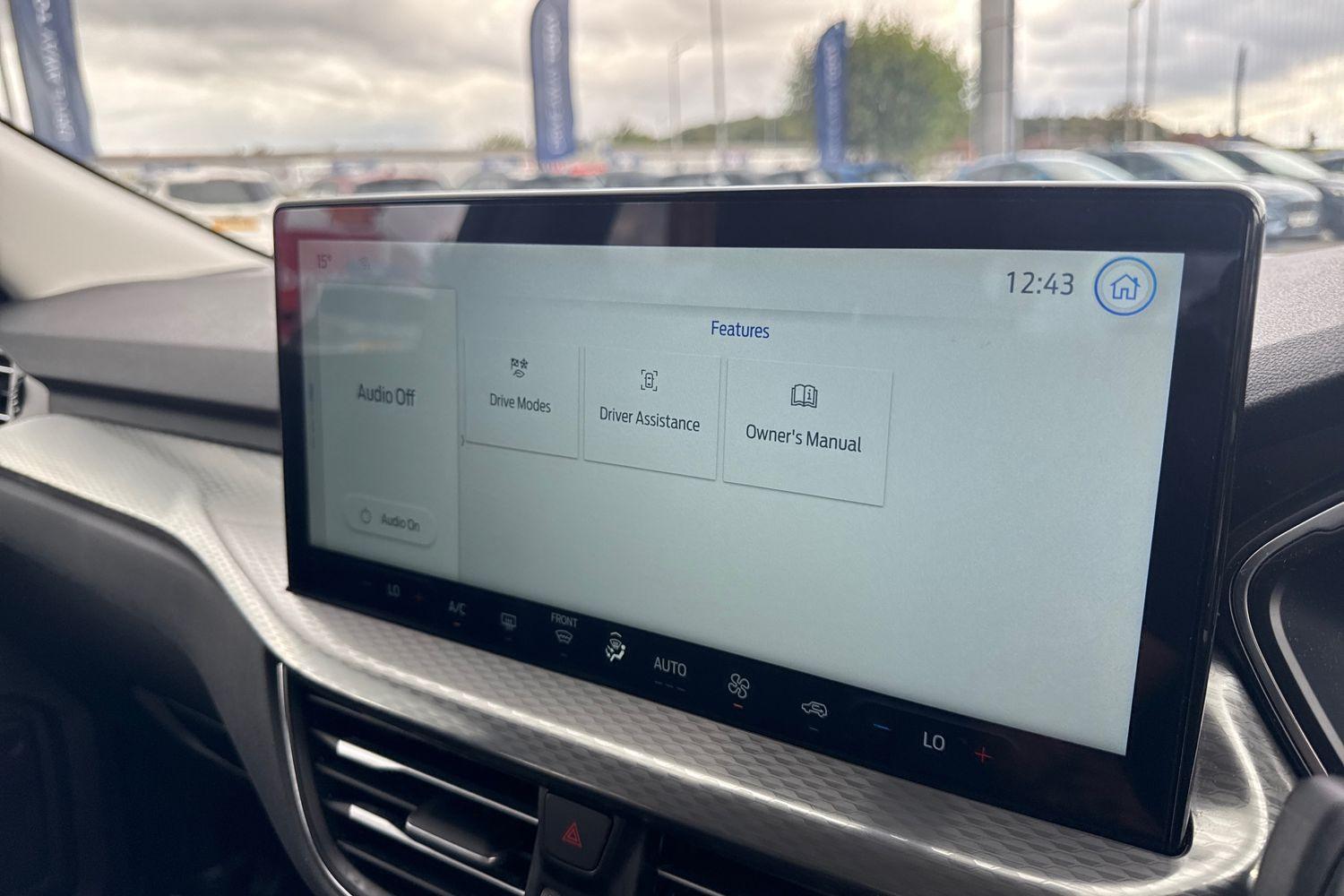 Ford KUGA Photo 24