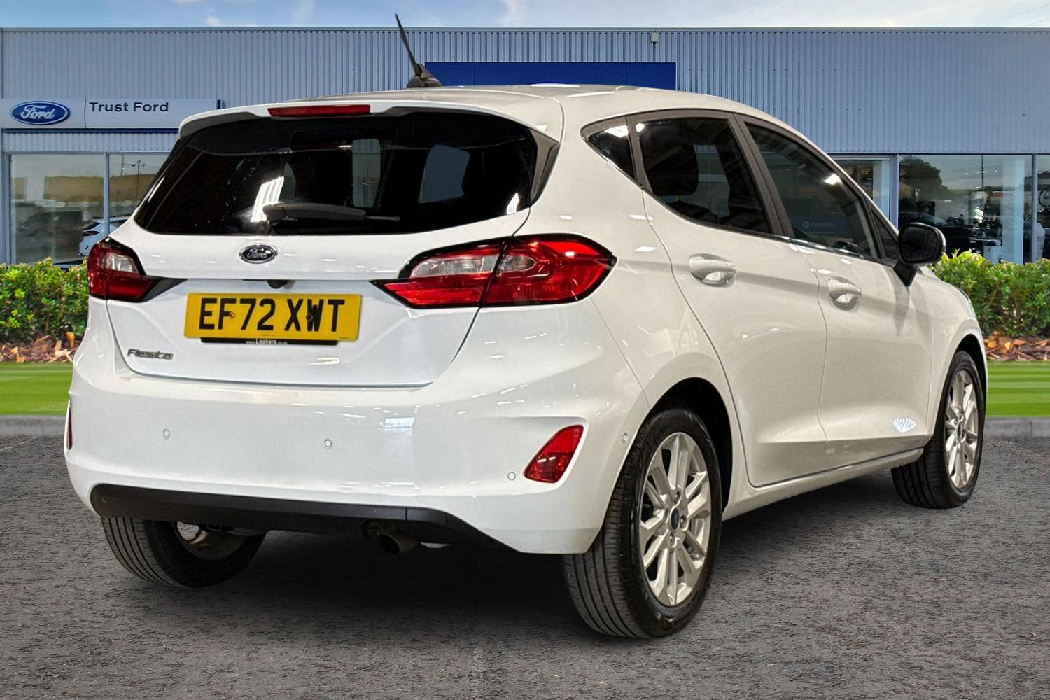 Ford FIESTA Photo 3