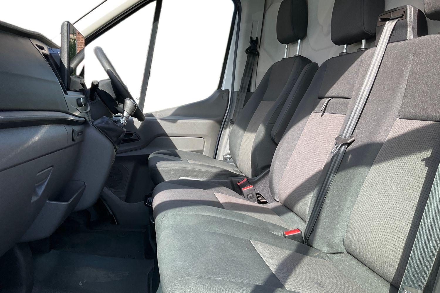 Ford TRANSIT Photo 8